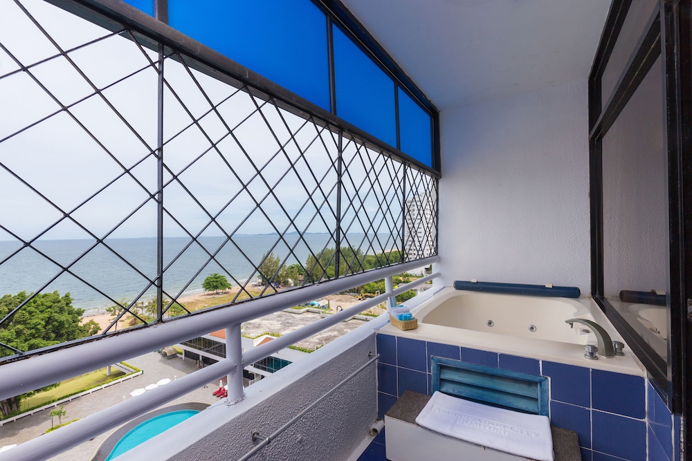Grand Suite photo 2