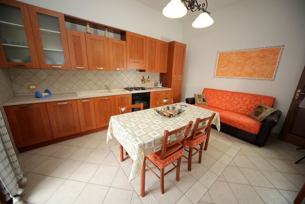 Apartment, 2 Bedrooms photo 3