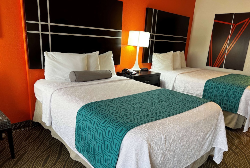 Double Room, 2 Double Beds, Smoking - Photo 3