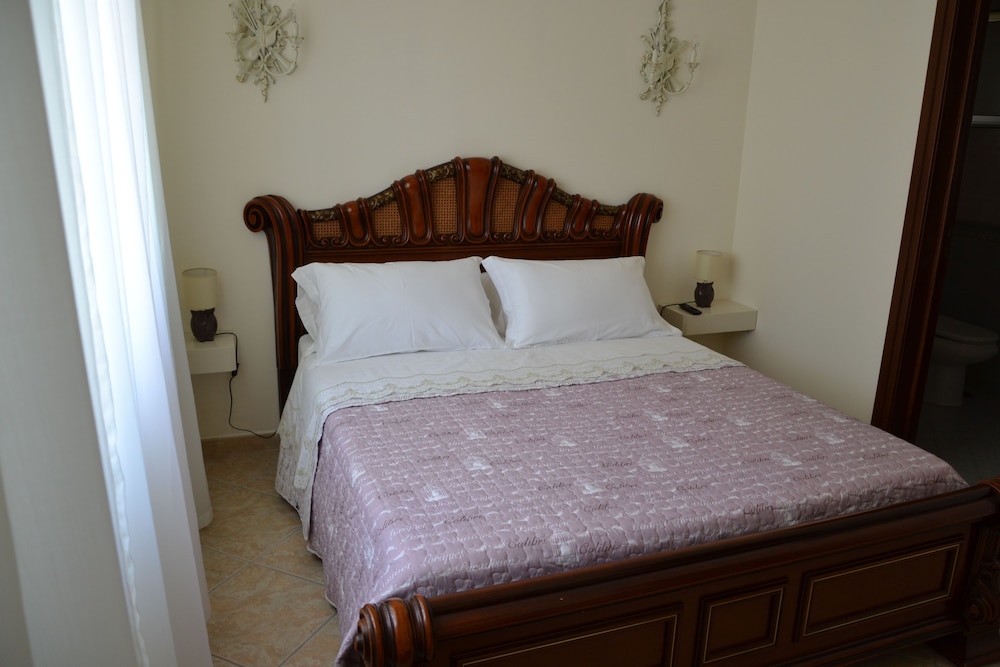Basic Double Room