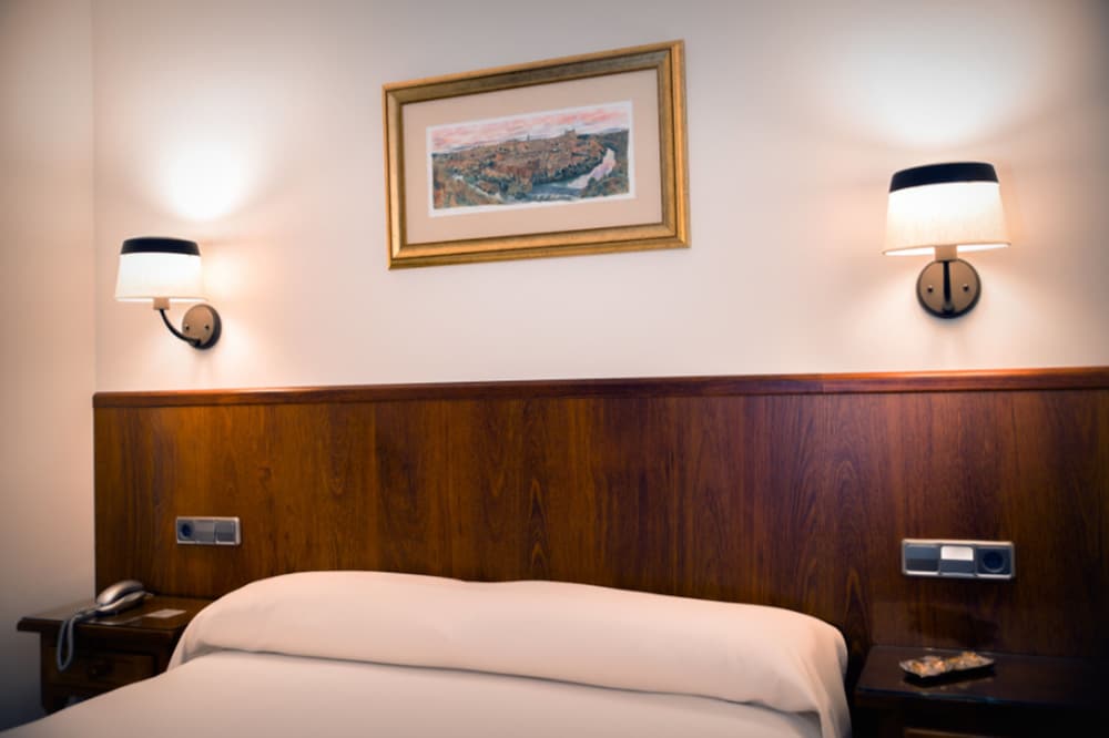 Double Room, City View - Photo 4