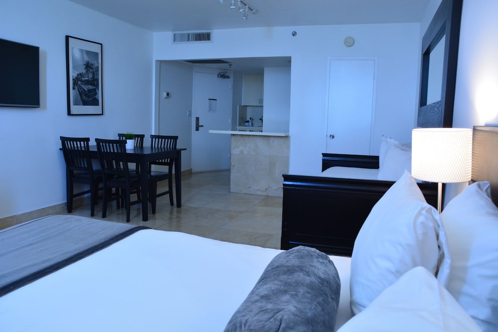 Standard Studio, Multiple Beds, Ocean View (Studio Ocean View with Balcony)
