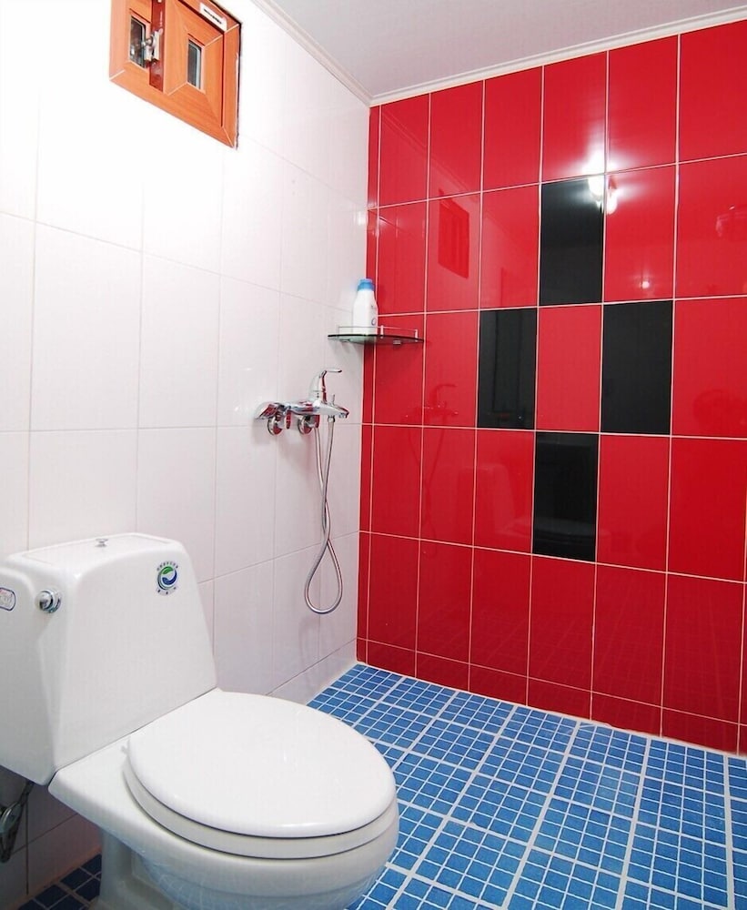 Room, Bathtub (26 PY, Pet-friendly) photo 2