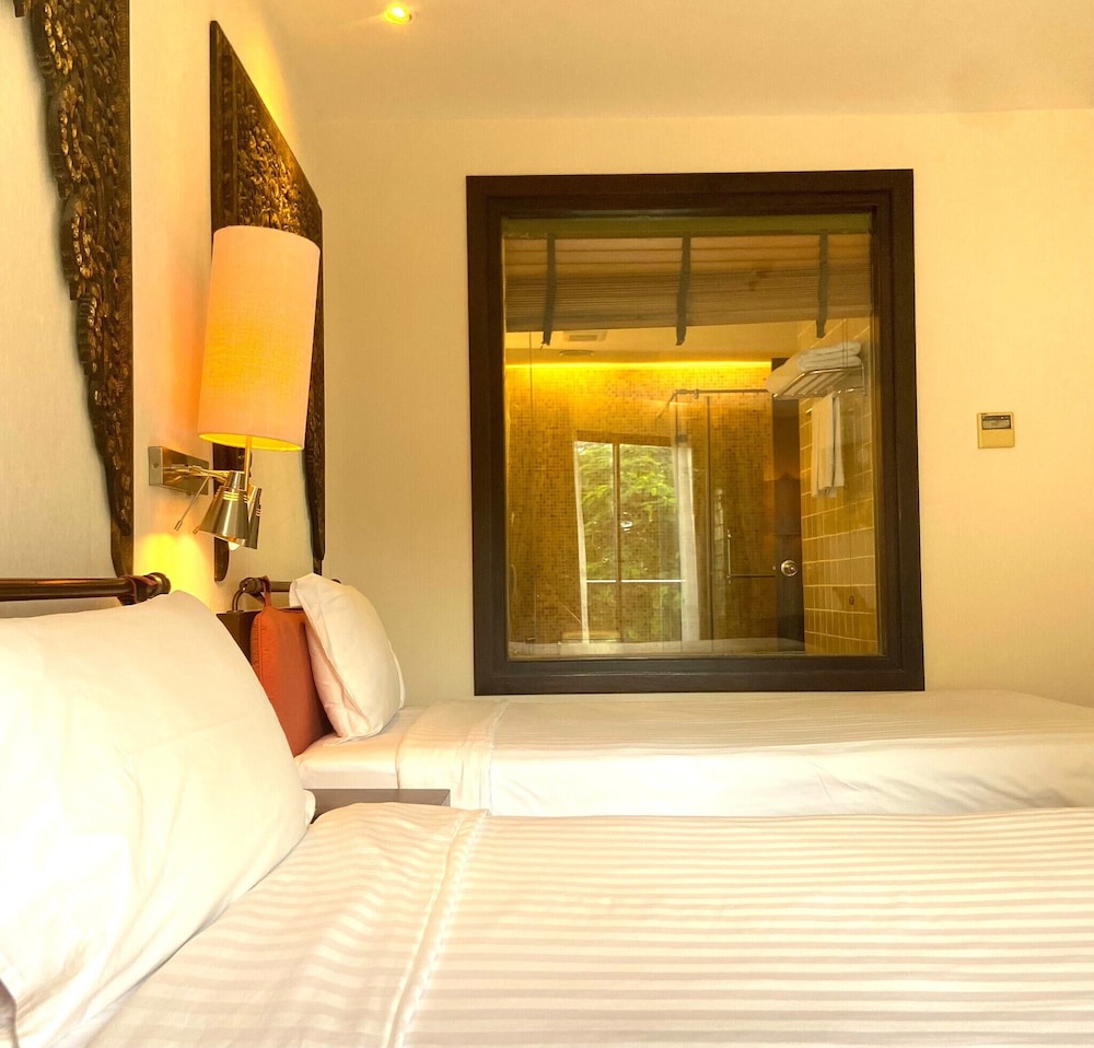 Premier Room