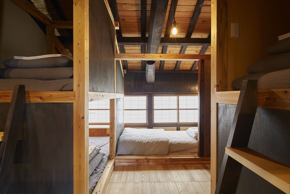 Single Bed in Mixed Shared Dormitory photo 2