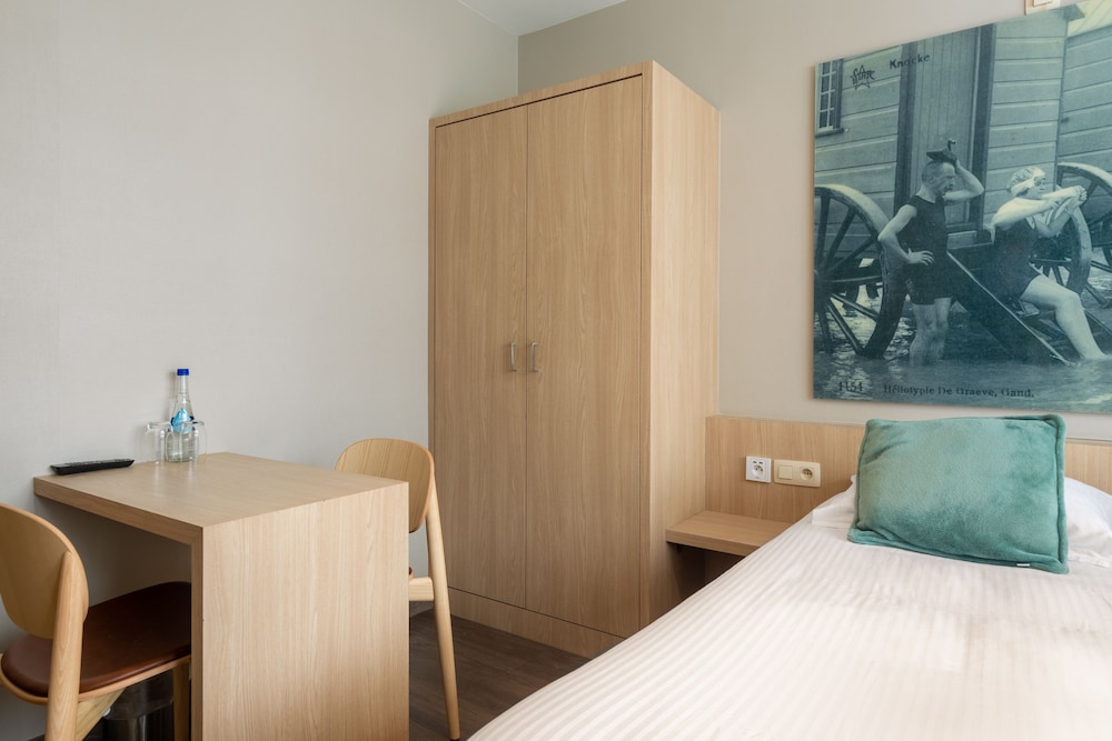 Double Room, Courtyard View - Photo 4