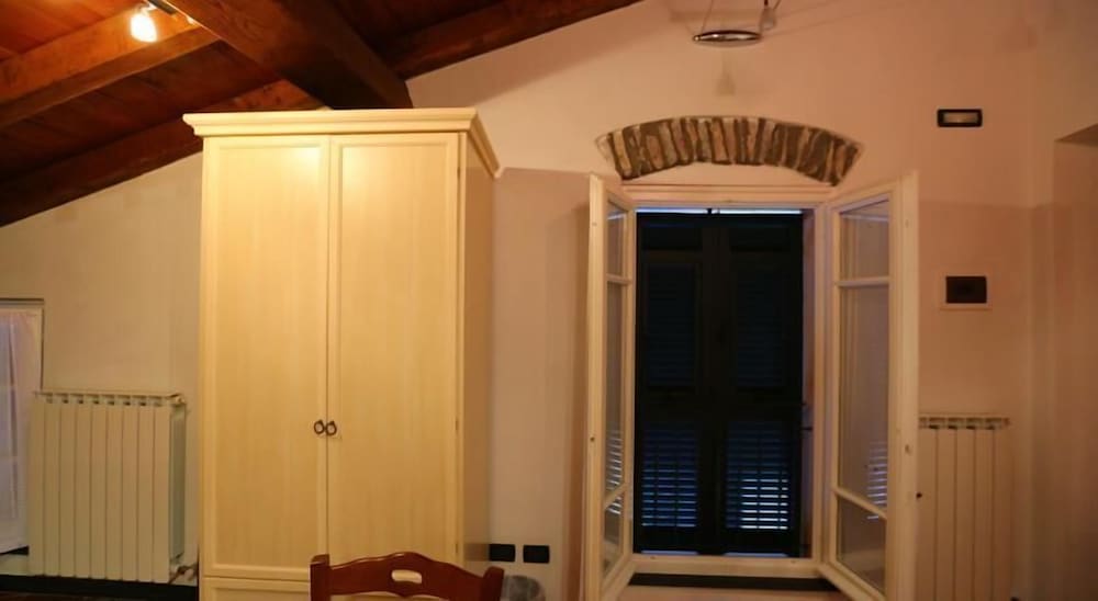 Family Quadruple Room - Photo 9