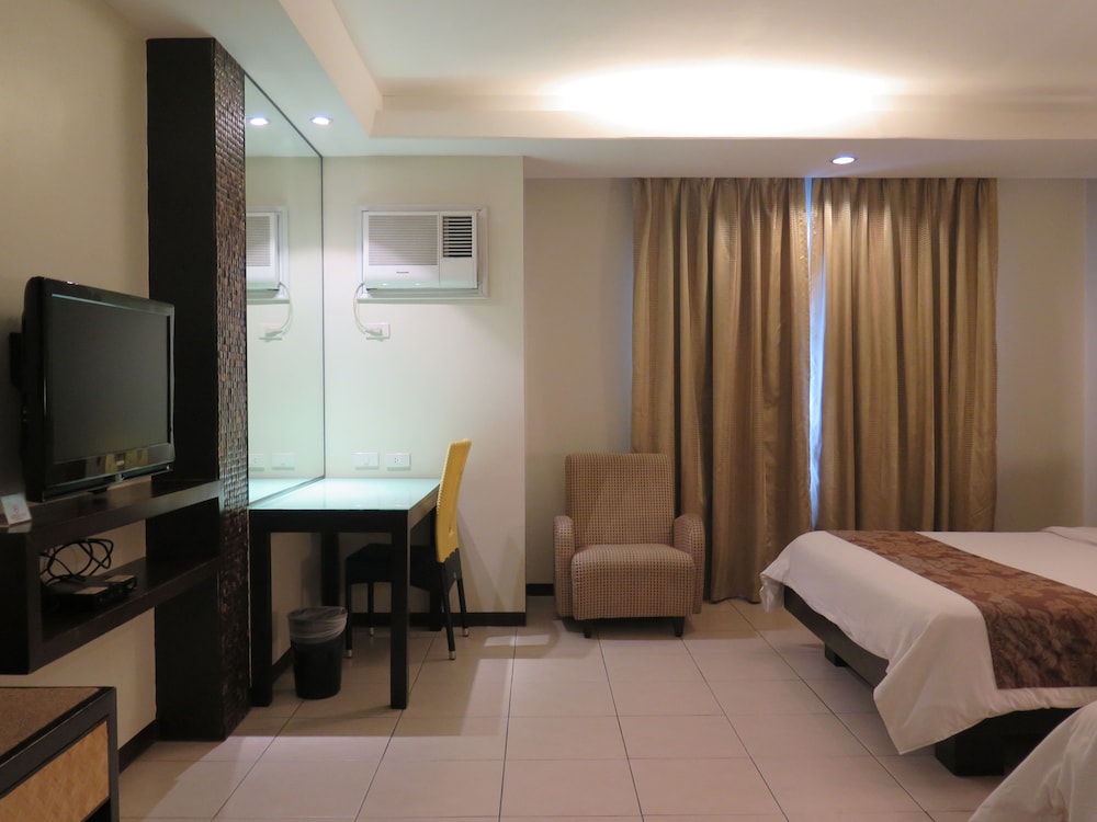 Deluxe Room - Photo 15