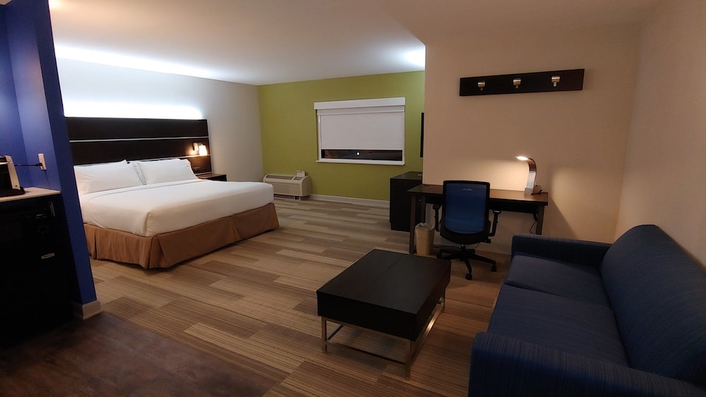Suite, 2 Double Beds - Photo 1