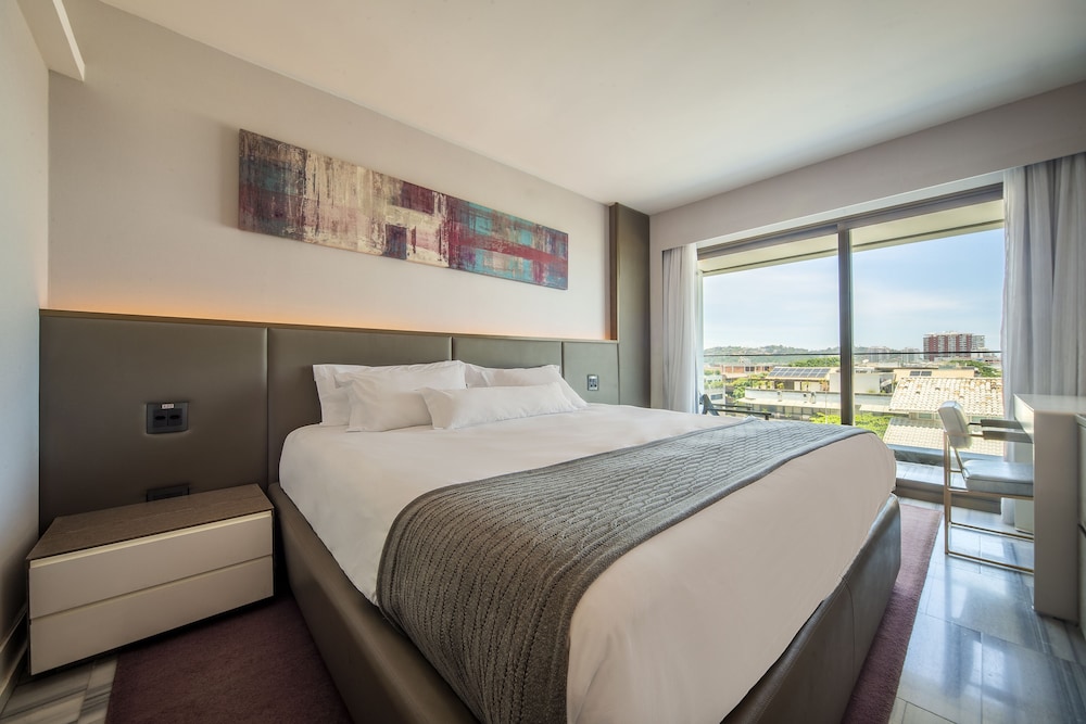 Available room