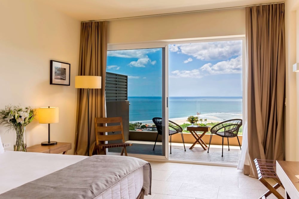 Room, 1 King Bed, Accessible, Ocean View (Concept, Handicap)