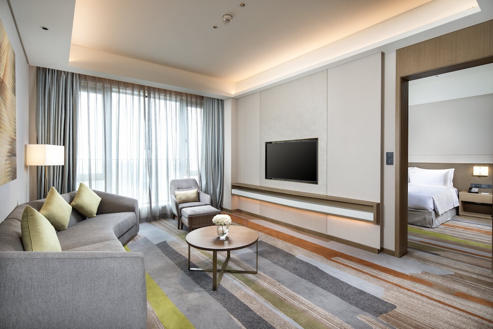 Suite, 1 Bedroom (High Floor) photo 2