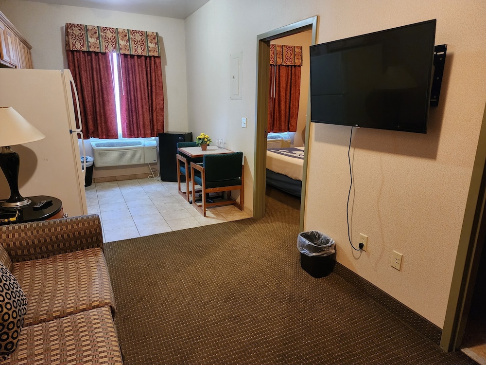 Suite, 1 Queen Bed, Kitchen, Non-Smoking