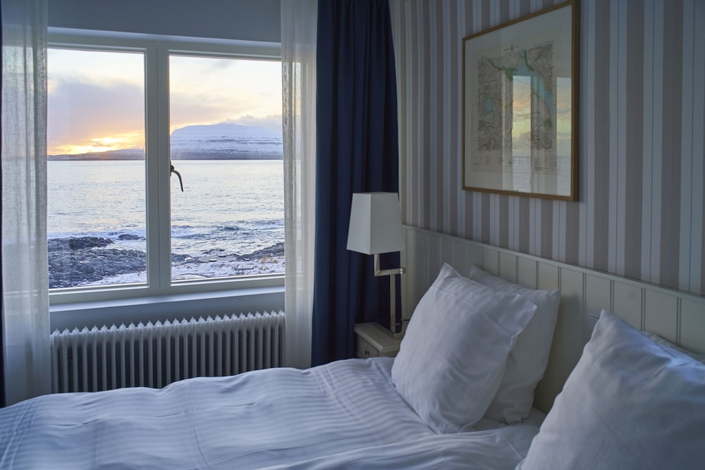 Deluxe Double Room, 1 King Bed, Ocean View photo 1