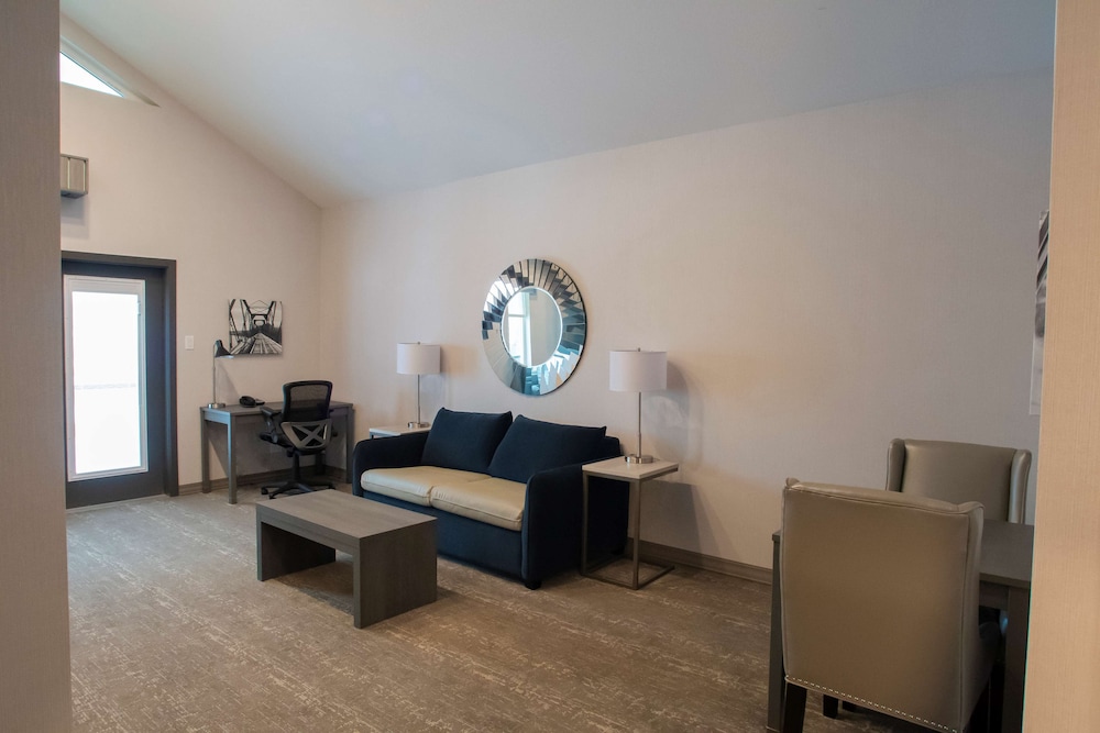 Suite, 1 King Bed, Non Smoking, Balcony (with Sofabed) - Photo 1