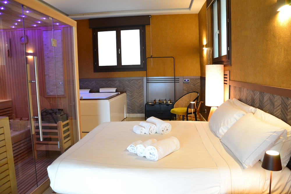 Exclusive Room