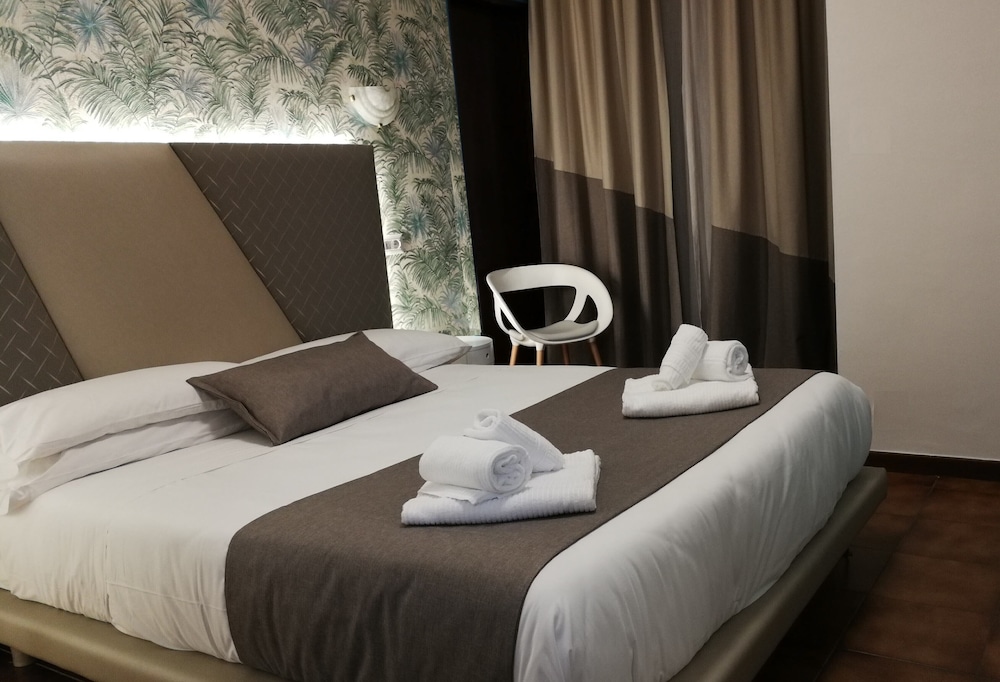 Standard Double Room, Balcony photo 1