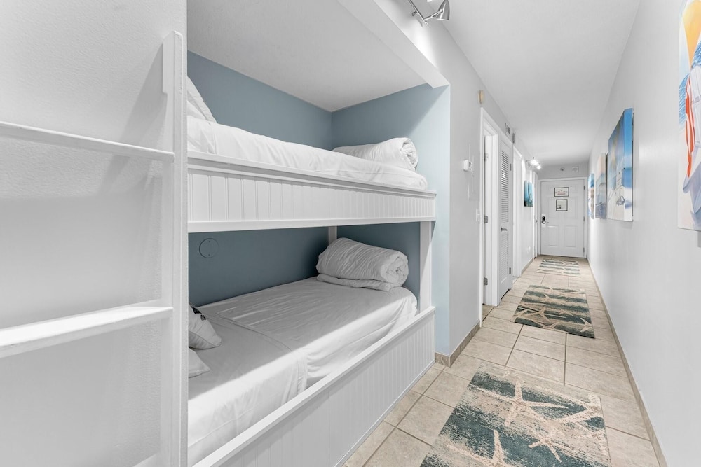 Condo, Multiple Beds (The Summit 1130)