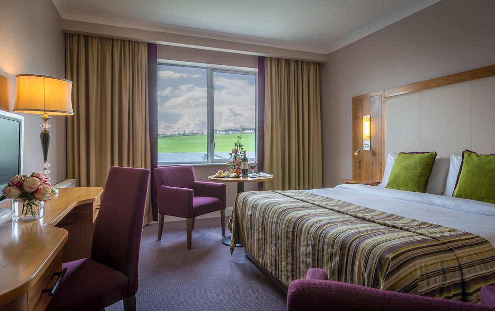 Superior King Room - Photo 2