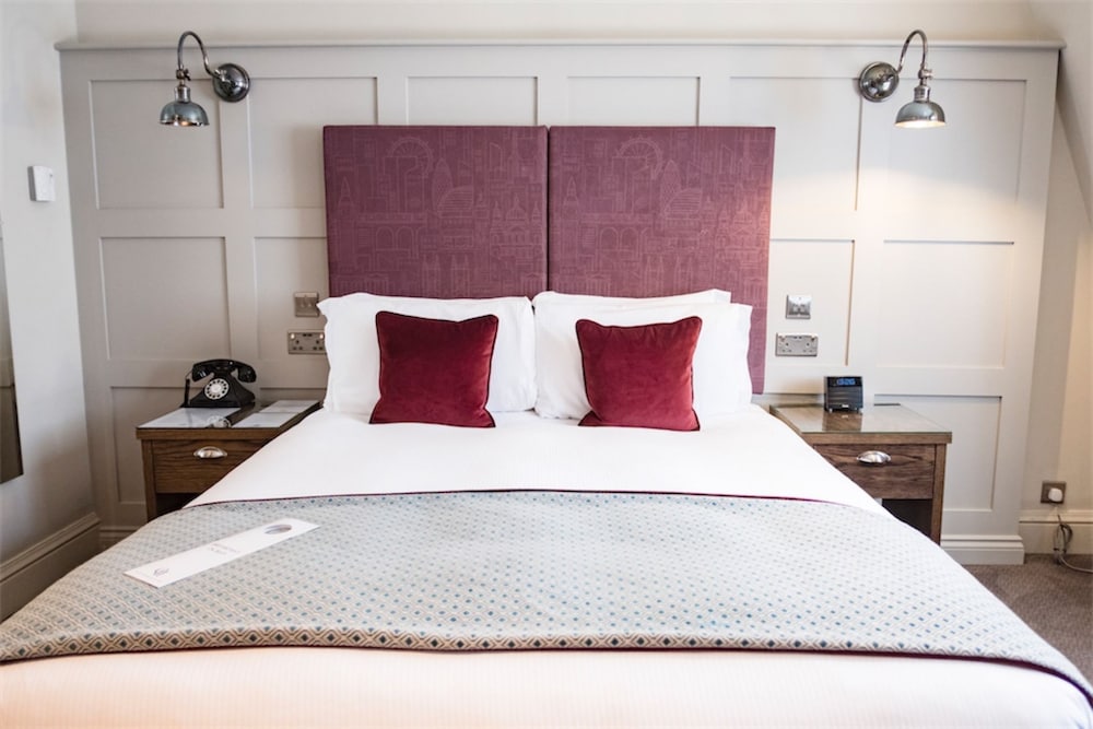 Deluxe Superior King Size photo 3