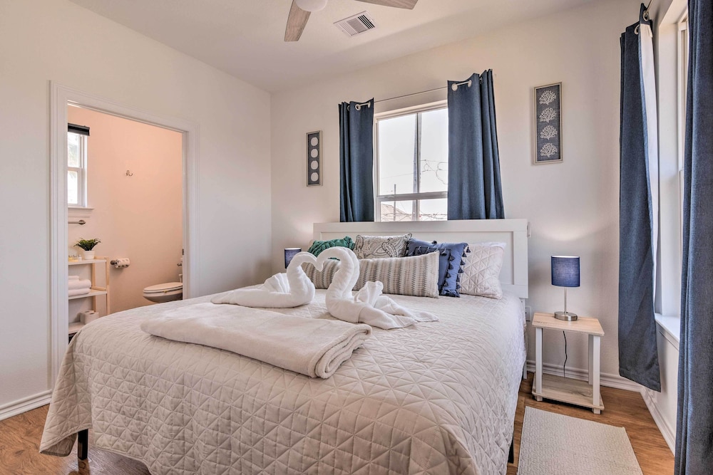 House (2 Bedrooms) photo 1