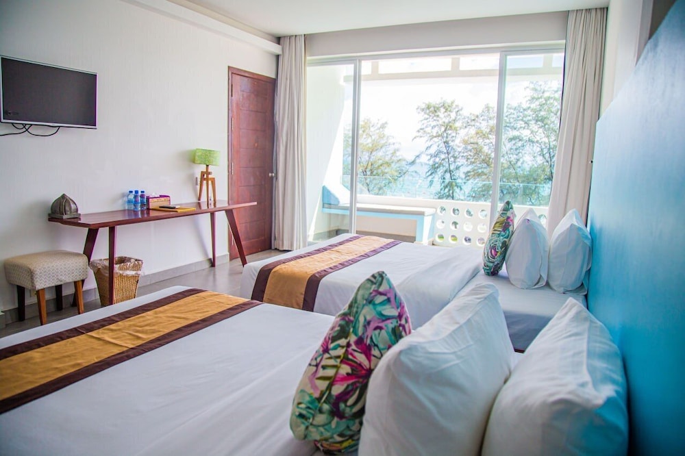 Deluxe Twin Room, Balcony, Sea View - Photo 1