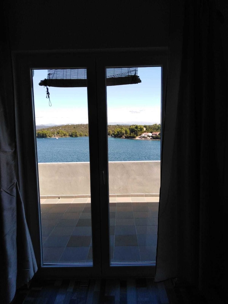 Double or Twin Room, Terrace, Sea View photo 3