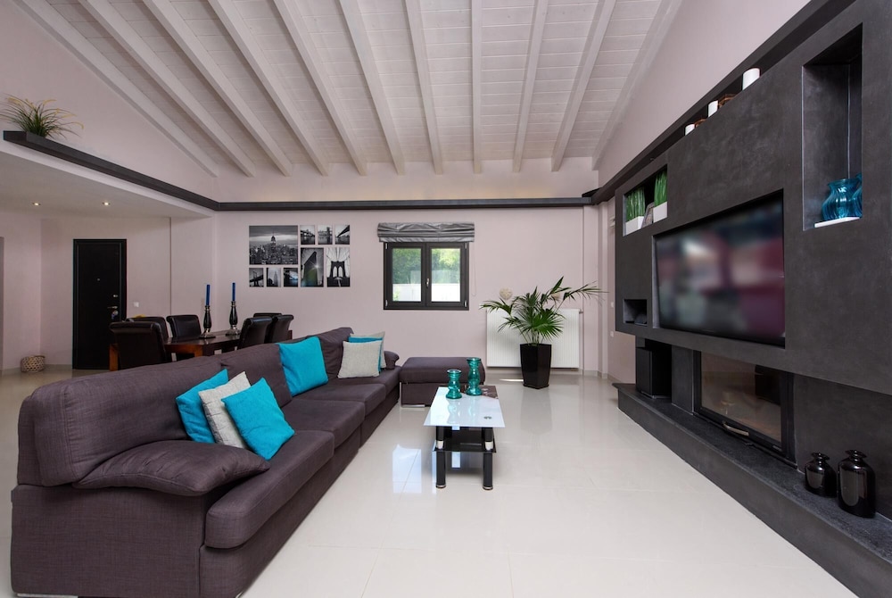 Villa Black White Dassia, Zdjęcie 24