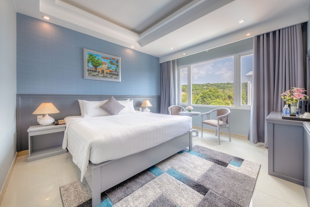 Junior Double Room, 1 Queen Bed photo 3