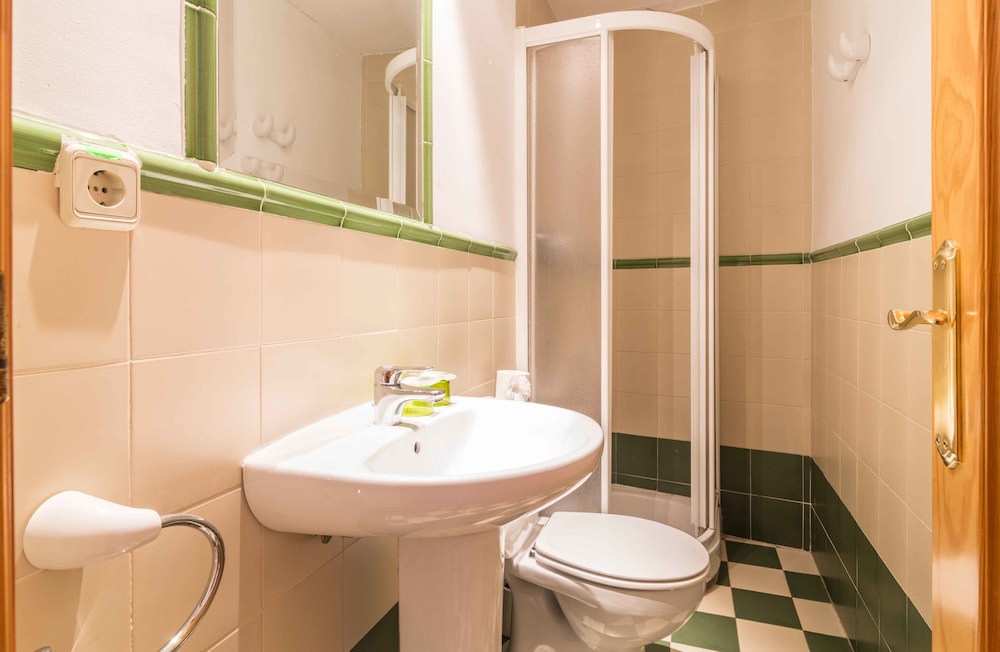 Double Room, Private Bathroom photo 2