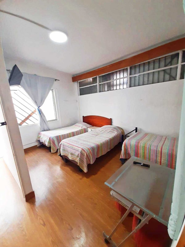 Family Triple Room, Ensuite photo 2