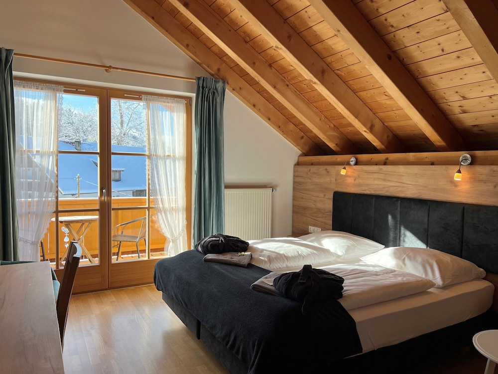 Deluxe Double Room, Balcony photo 2