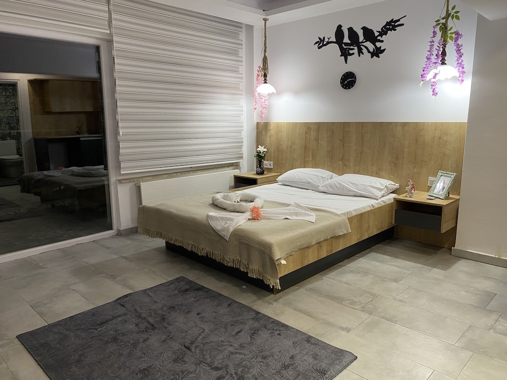 Premium Studio Suite photo 1