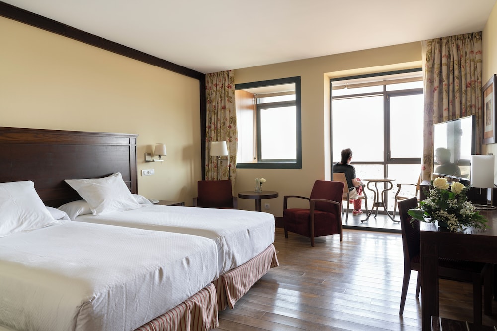 Standard Twin Room photo 2