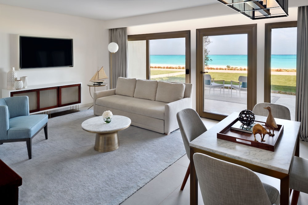 Premier Suite Beach Access