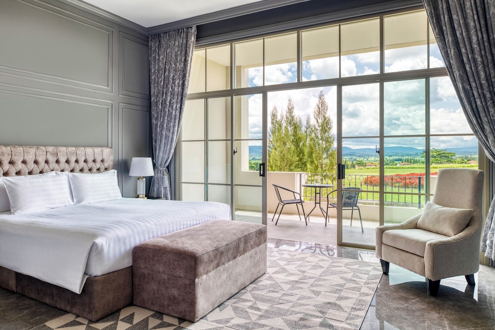 Suite, 1 Double Bed photo 3