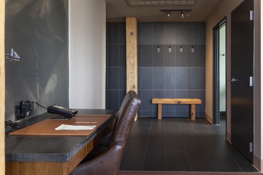Premium Studio Suite, City View - Photo 2