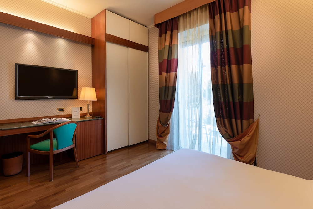 Classic Double Room - Photo 2