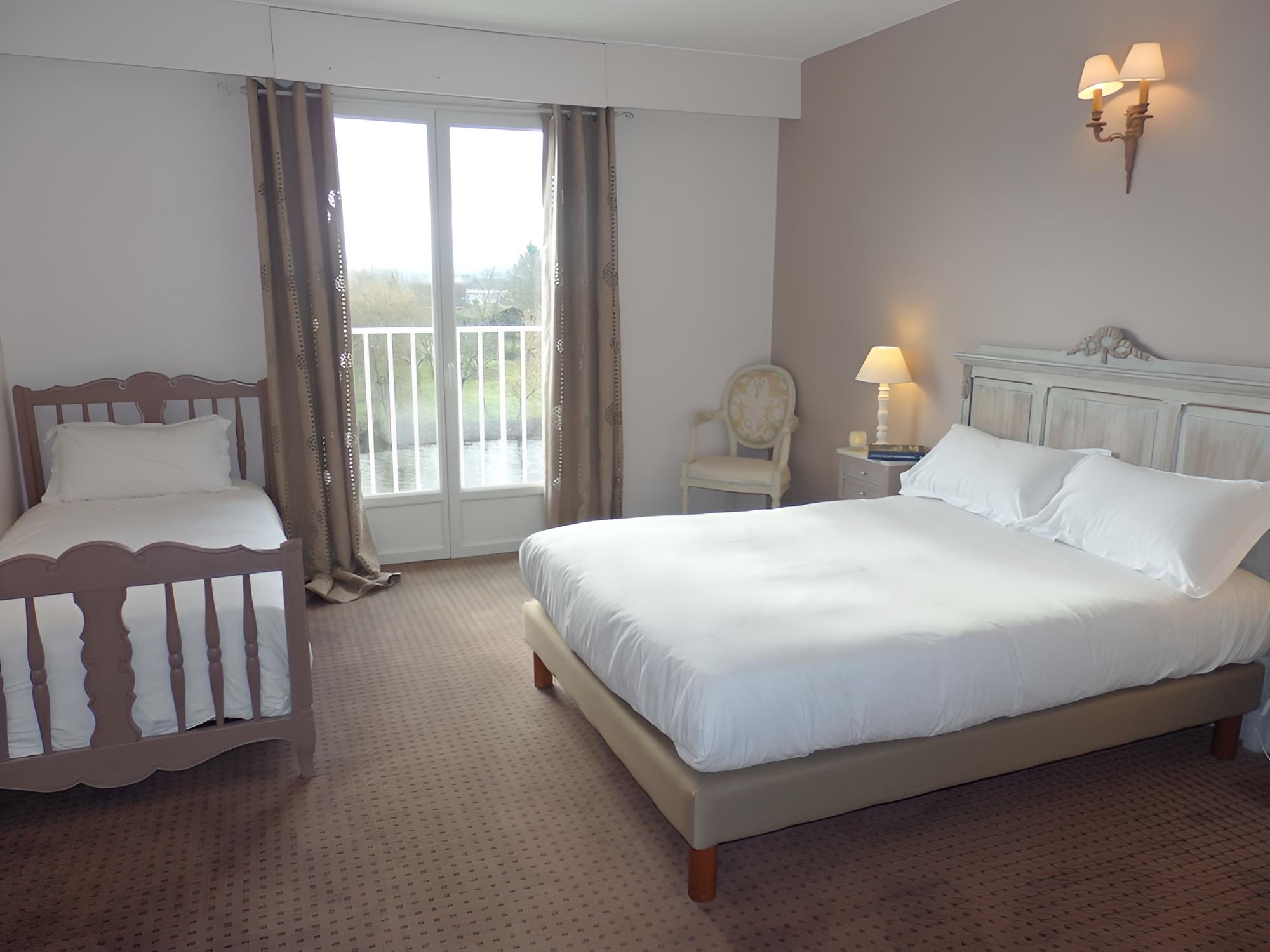 Triple Room, River View photo 2
