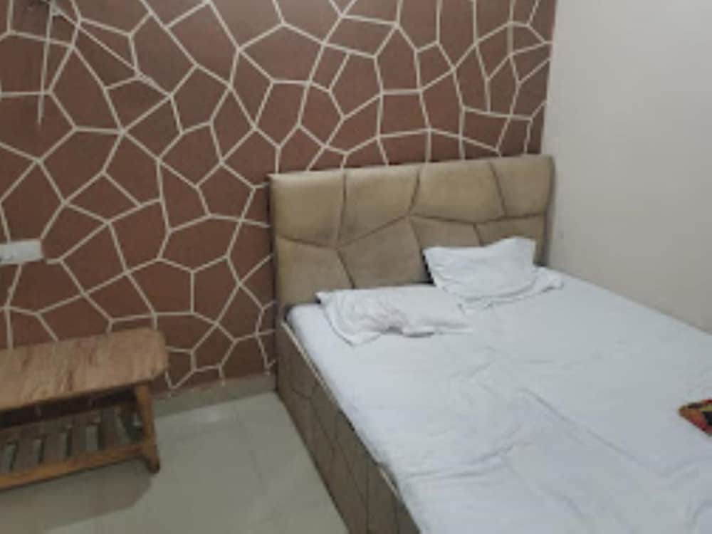 Standard Room photo 1