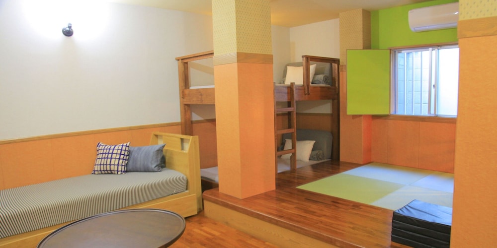Family Studio, Multiple Beds, Non Smoking photo 1
