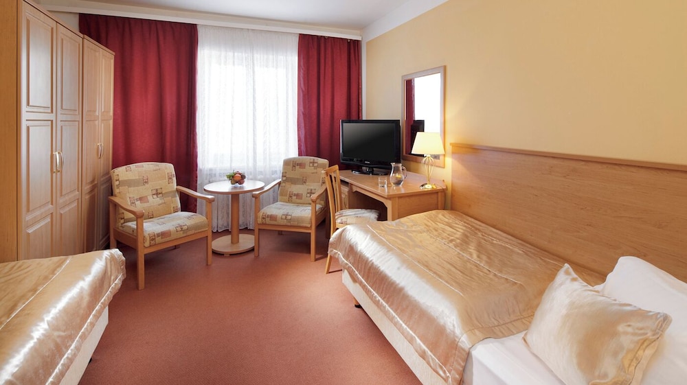 Standard Double Room - Photo 3
