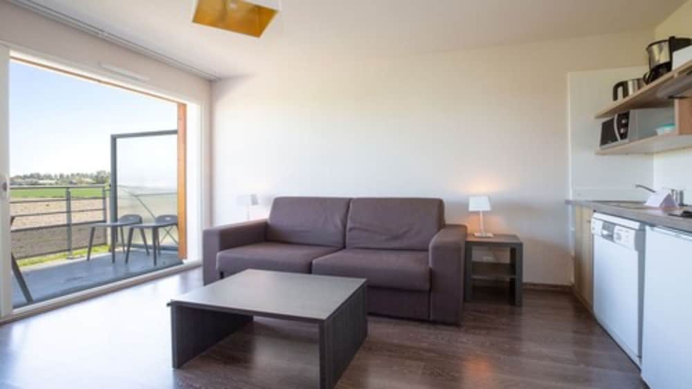 Studio, for 2 persons, polders view photo 3