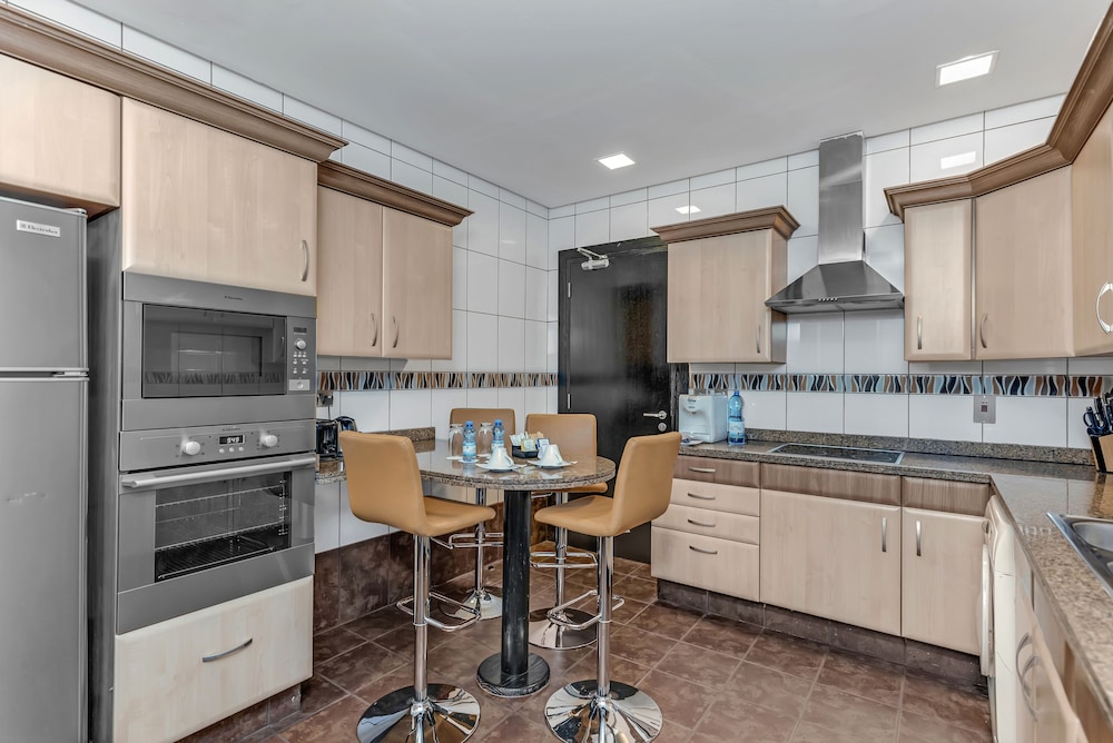 Suite, Multiple Beds, City View (Superior Four Bedroom) - Photo 14