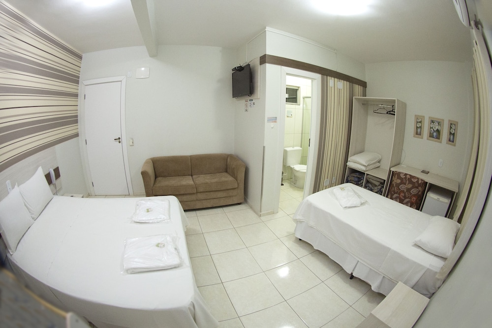 Deluxe Quadruple Room photo 2