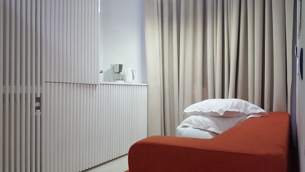 Panoramic Studio, 1 Bedroom, City View, Corner, photo 6
