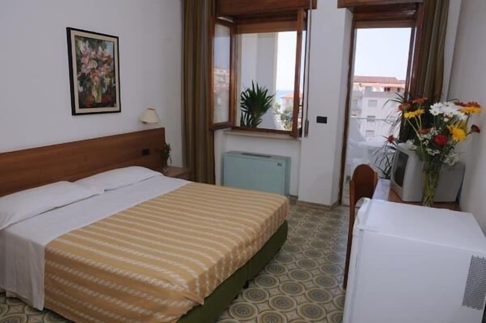 Standard Quadruple Room photo 2