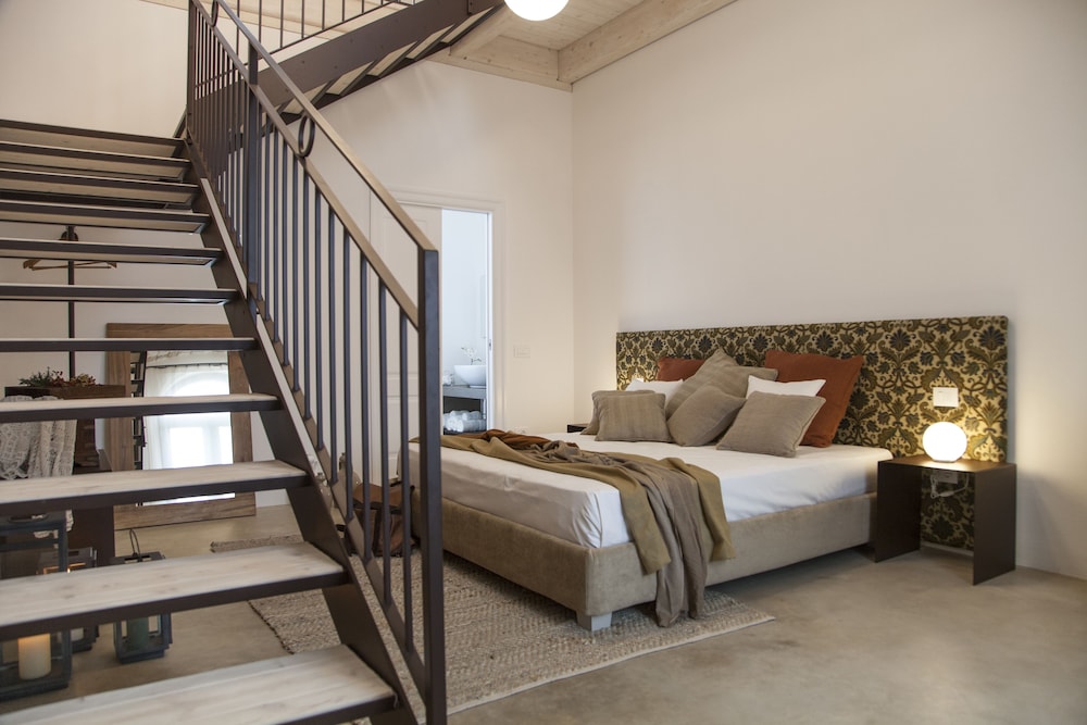 Executive Room, 1 Queen Bed, Balcony, Valley View photo 3