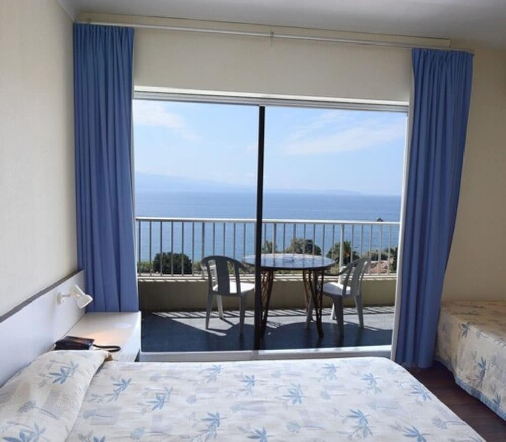 Double Room, Sea View - Photo 13
