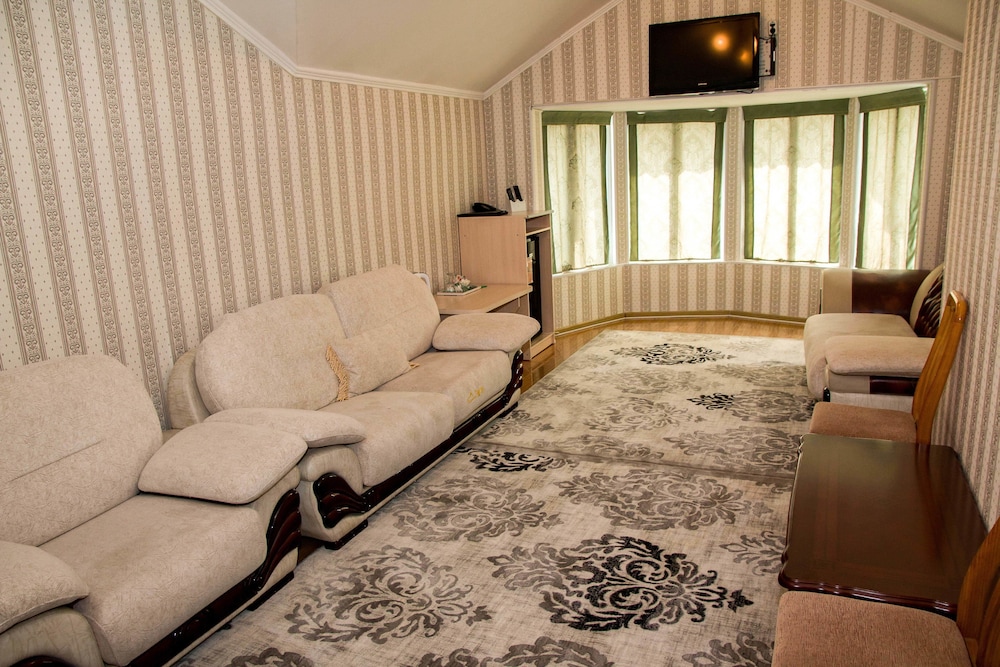 Luxury Suite